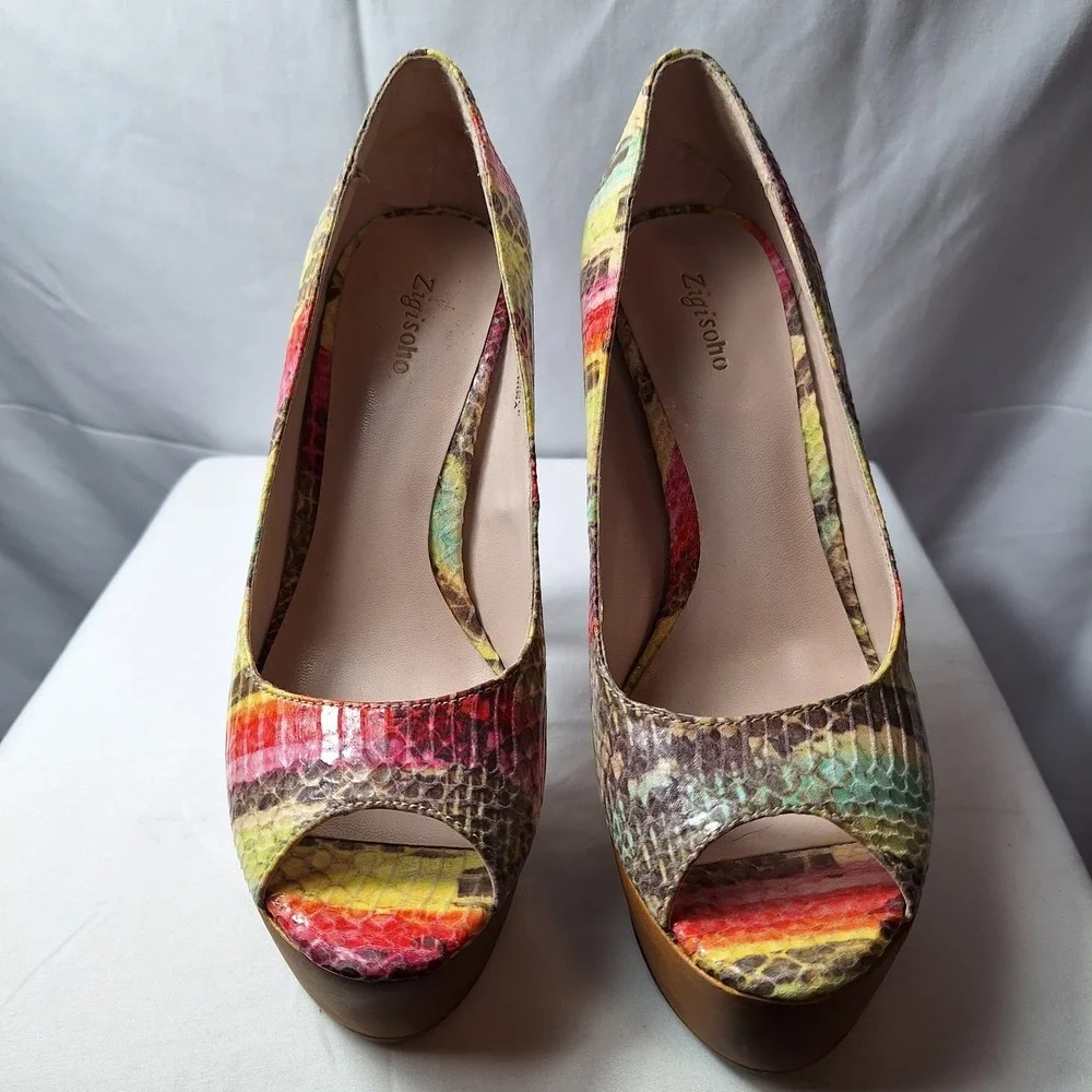 ZIGI SOHO Jaclyn Platform Heel Sz 7 Multi Snakeskin Embossed Wooden Chunky READ